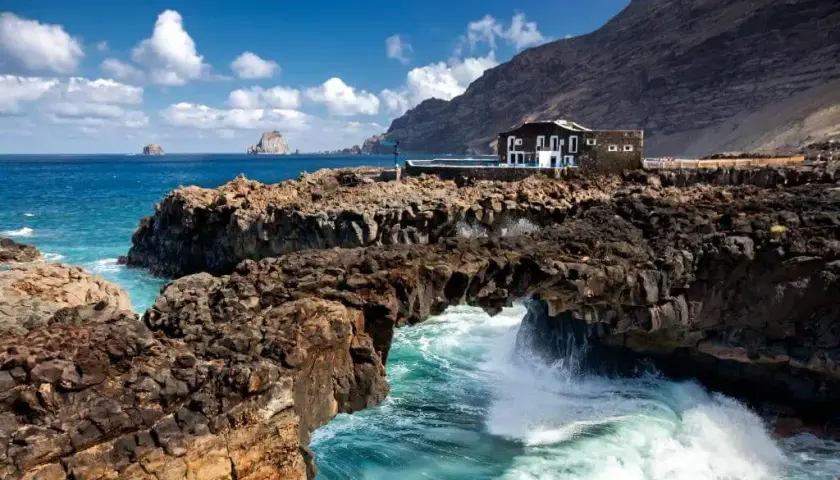 Los mejores hoteles en la isla del hierro que no te puedes perder