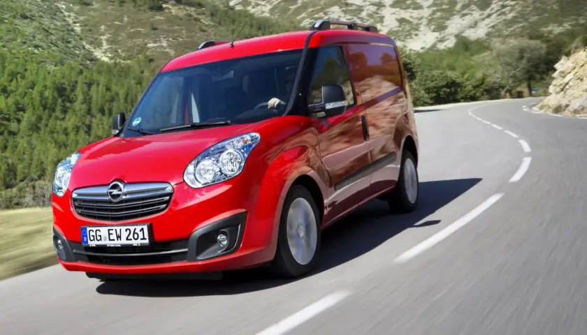 Najmniej awaryjny bus: Sprinter, Crafter czy Ducato? Wybierz mądrze!
