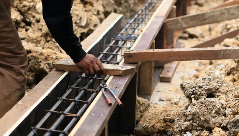 Jaki cement na fundament: wybierz najlepszy materiał dla swojego domu