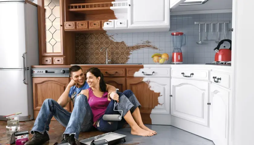 Odnowa terakoty w kuchni DIY: Malowanie i fugi bez kucia