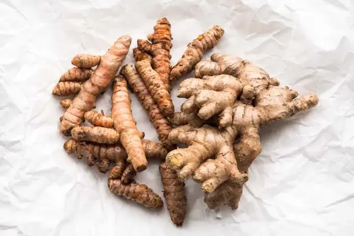 Najskuteczniejsza herbata z kurkumy i imbiru - naturalny przepis na odporność