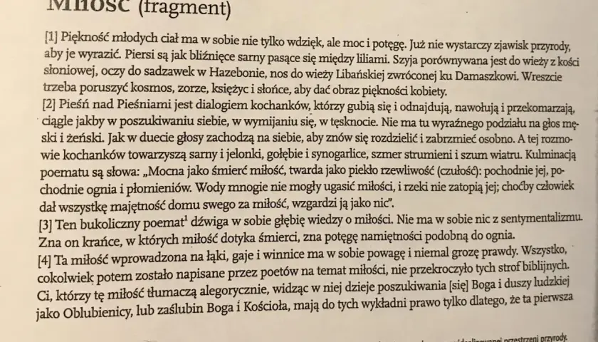 Fragment "Miłość" Anny Kamieńskiej. Interpretacja "Pieśni nad Pieśniami" jako dialogu kochanków, opis miłości silnej jak ogień.