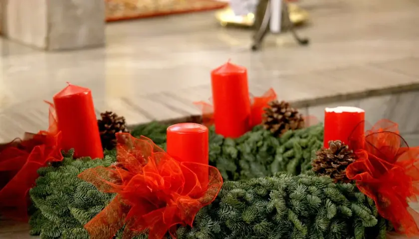 Jakie są symbole adwentu i ich znaczenie w przygotowaniach do świąt