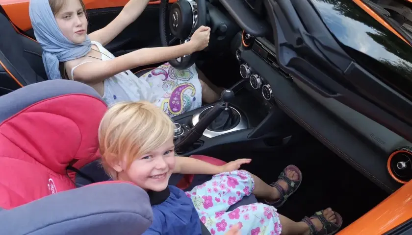 Najlepsze zabawki Mazda MX-5, które zachwycą każdego fana motoryzacji