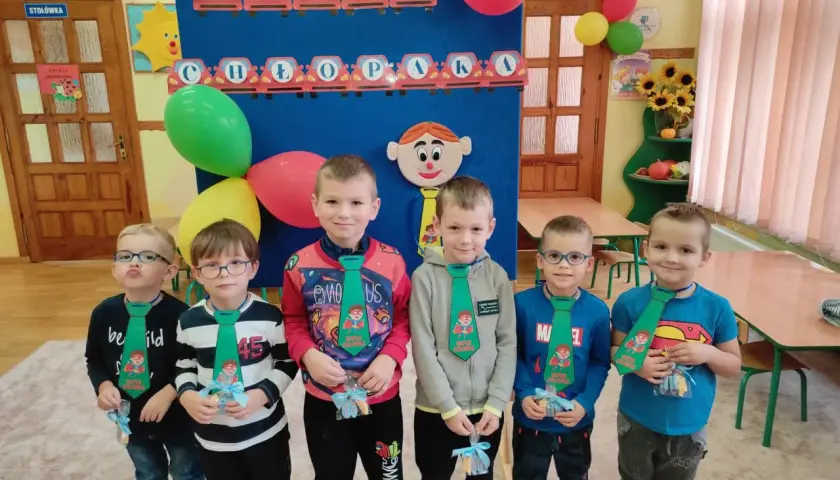 Pomysły na dzień chłopaka w przedszkolu, które zachwycą dzieci