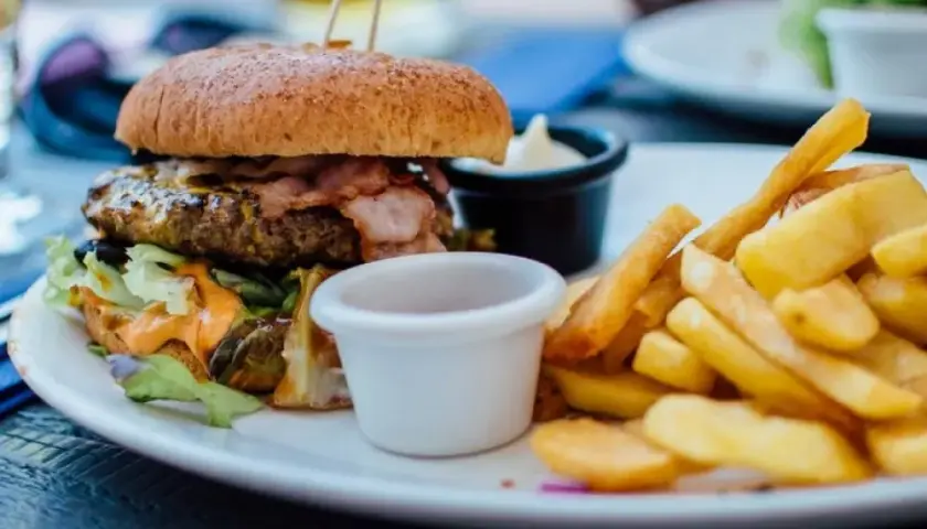 Gdzie zjeść w Darłówku? Odkryj najlepsze restauracje i smaki