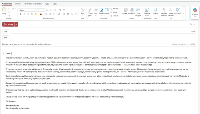 Jak się pisze maila? Ania Kowalska proponuje Slacka jako narzędzie do komunikacji z wolontariuszami, zamiast maili i SMS-ów.