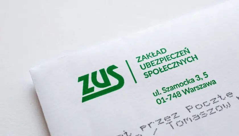 ZUS - Zakład Ubezpieczeń Społecznych. Dokument dotyczący dobrowolnego ubezpieczenia chorobowego. Adres: ul. Szamocka 3, 5, 01-748 Warszawa.