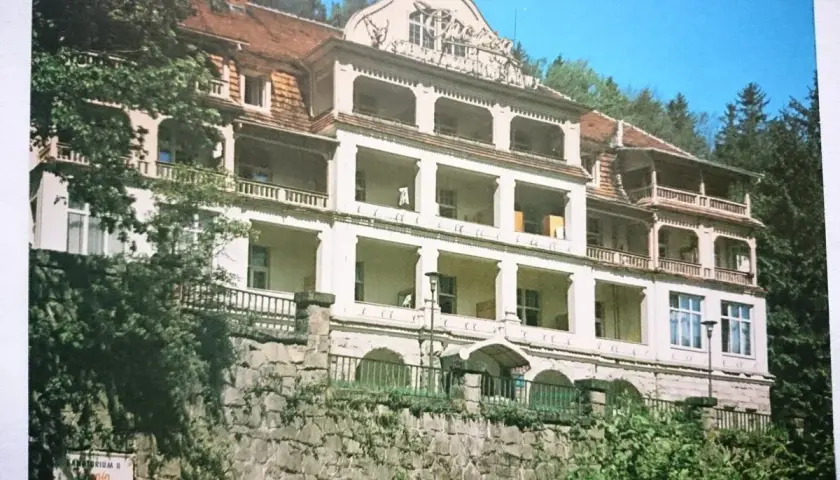 Sanatorium Moniuszko Duszniki-Zdrój: NFZ, prywatnie, co musisz wiedzieć