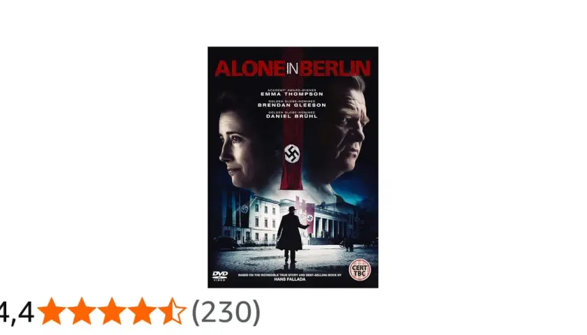 Plakat filmu "Alone in Berlin" z Emmą Thompson i Brendanem Gleesonem. W tle budynek z flagami ze swastykami.
