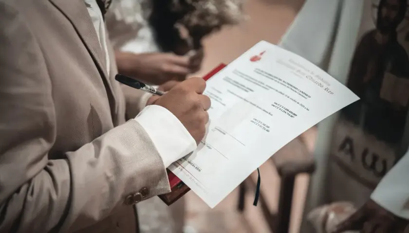 Do którego USC przed ślubem? Kluczowe terminy i dokumenty do złożenia