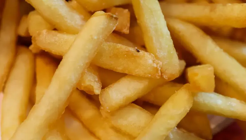 Jak zrobic frytki w airfryer - idealne, chrupiące i proste przepisy