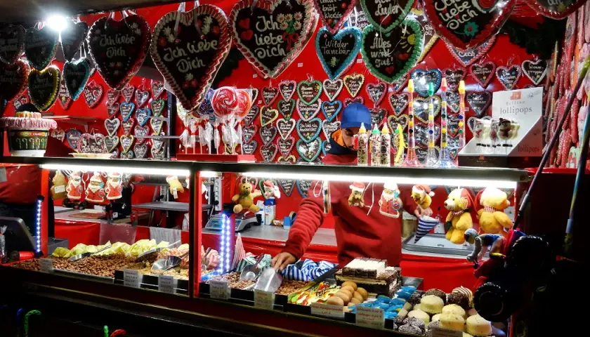 Berlin: Co kupić? Przewodnik po zakupach i pamiątkach z duszą!