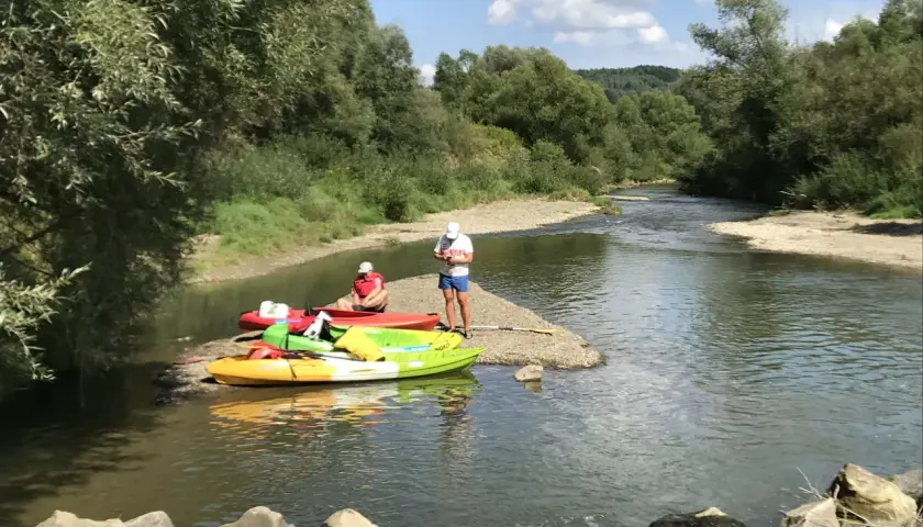 Tarnów: Nad jaką rzeką leży? Odkryj Białą i Dunajec!