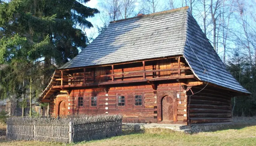 Skansen Zubrzyca: Odkryj fascynującą historię i kulturę Orawy