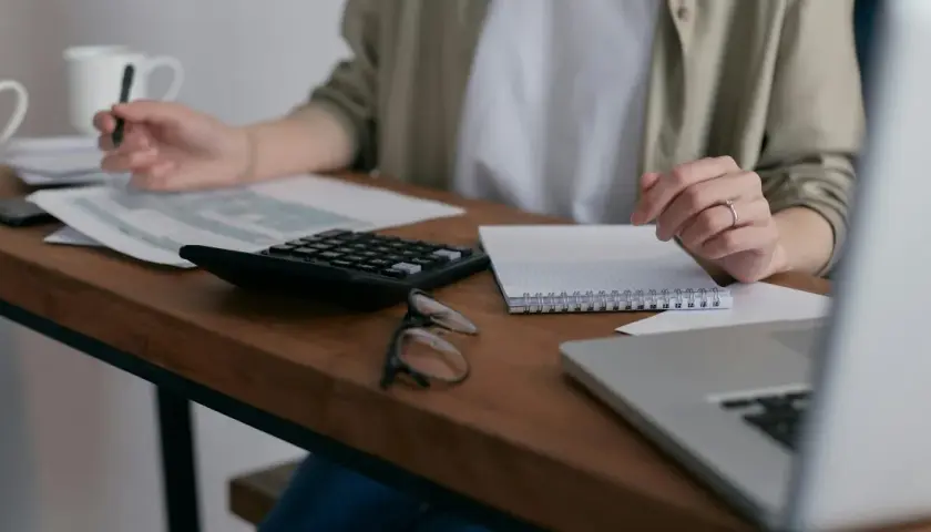 Jak obliczyć dochód do dofinansowania z PFRON i uniknąć błędów