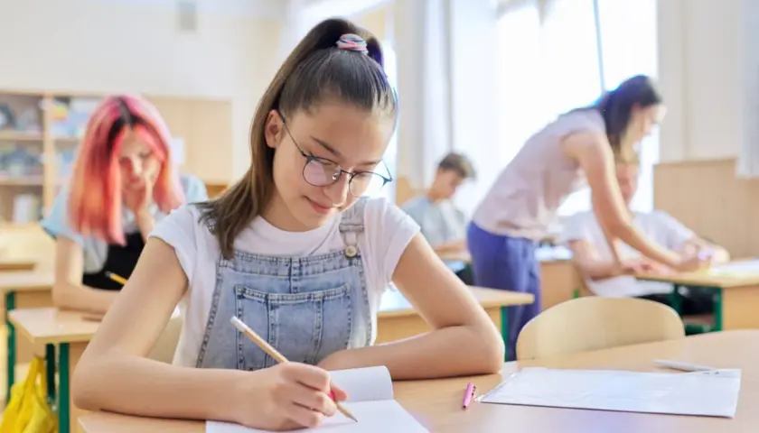 Zhakuj swój mózg: Jak uczy się i zapamiętuje? Efektywna nauka
