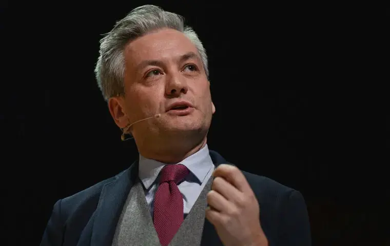 Robert Biedroń: Z jaką partią związany? Cała polityczna droga