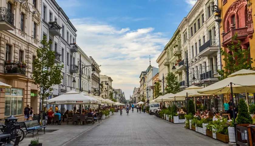 Łódź: Co zwiedzić? Przewodnik po atrakcjach i ikonach miasta