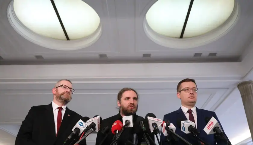 Konfederacja w Sejmie: Głosowania, fakty, strategia. Czy wiesz wszystko?