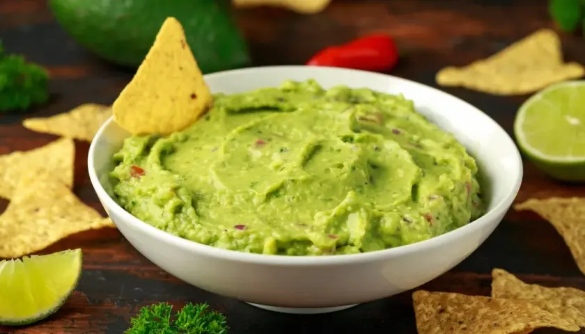 Gorzkie guacamole jak uratować: skuteczne sposoby na poprawę smaku