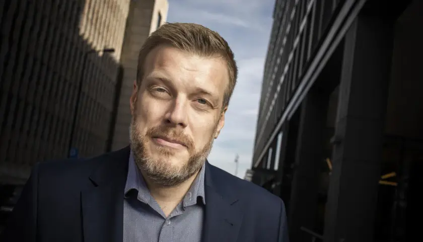 Adrian Zandberg: Kim jest? Od programisty do lidera Partii Razem