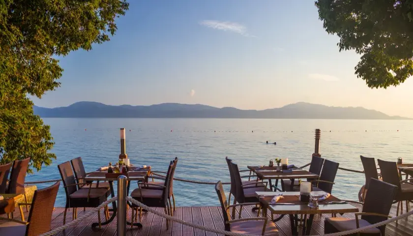 Gdzie zjeść w Zadarze? Odkryj najlepsze restauracje i smaki Dalmacji