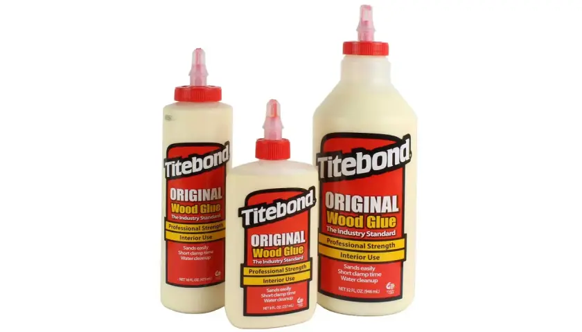Tre bottiglie di colla per legno Titebond Original, ideali per incollare legno con tenuta professionale e pulizia ad acqua.