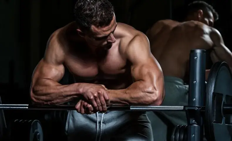 Cardio na masie: Jak budować mięśnie bez spalania? Poradnik.
