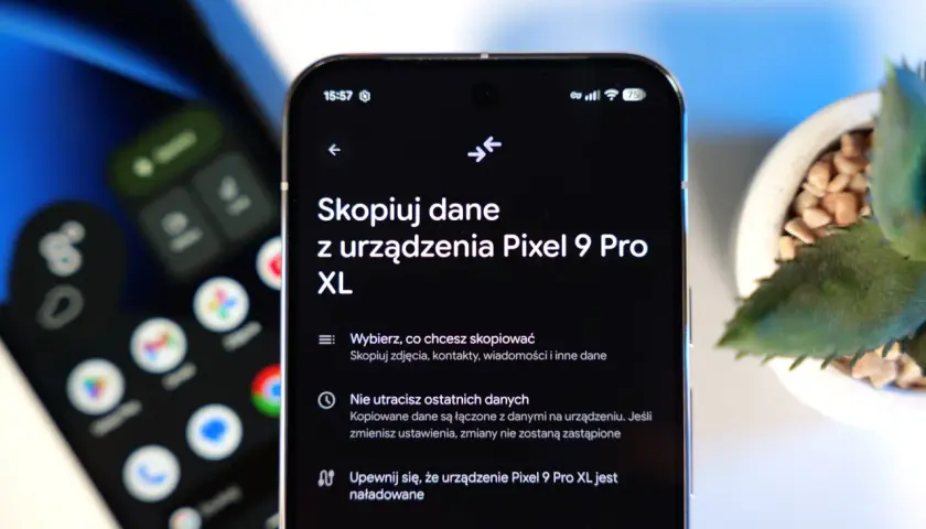 Jak przenieść kontakty z telefonu na telefon? Ekran telefonu z instrukcją kopiowania danych, w tym kontaktów, z urządzenia Pixel 9 Pro XL.
