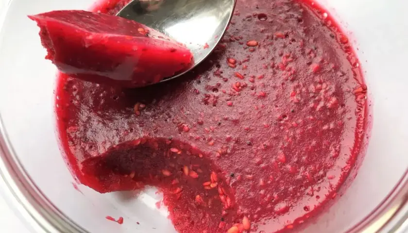 Ile kcal ma galaretka malinowa? Zaskakujące wartości kaloryczne!