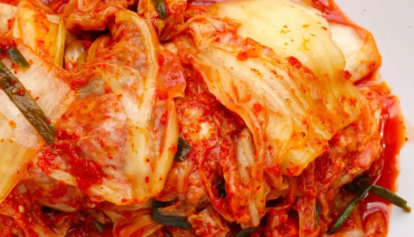 Jak przygotować kimchi? Prosty przepis i sekrety fermentacji!