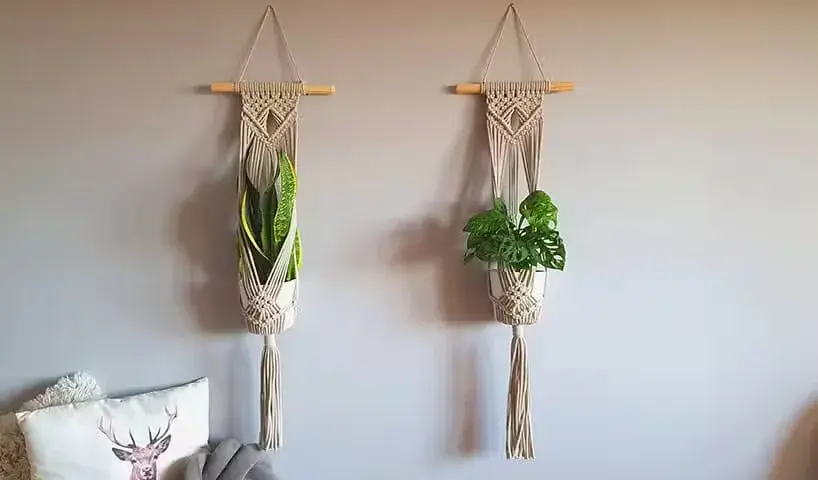 Makrama kwietnik na ścianę: zrób to sam krok po kroku (DIY)