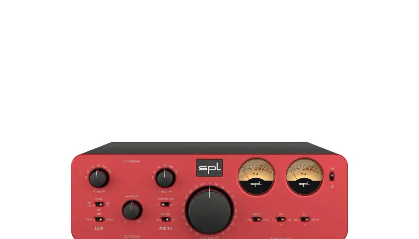 Rotes SPL Crossover-Gerät mit VU-Metern und Reglern zur Einstellung der **crossover frequency**.