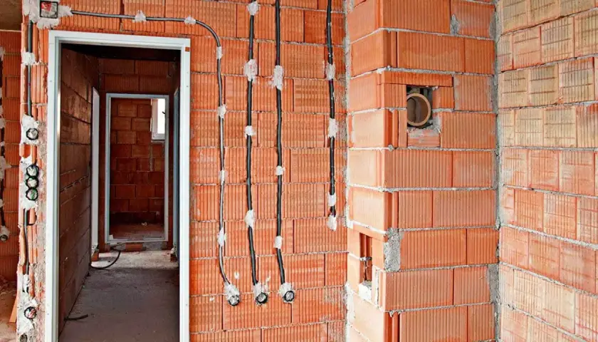 Jak wykonać instalację bezpuszkową oświetlenia: Poradnik krok po kroku