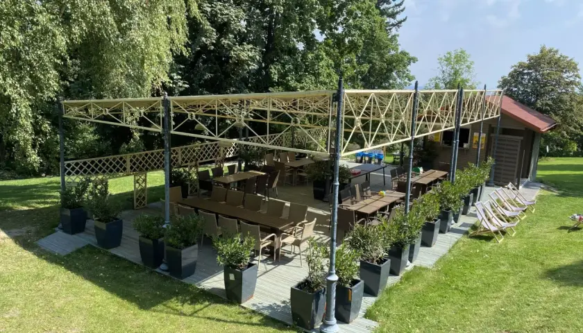 Gdzie zjeść w Sobótce? Odkryj najlepsze lokale i smaki