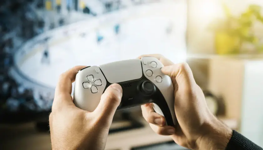 Gamepad do gier sportowych: jak wybrać kontroler, który naprawdę pomaga na boisku