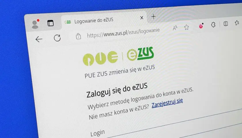 Ekran logowania do eZUS z logo PUE ZUS.