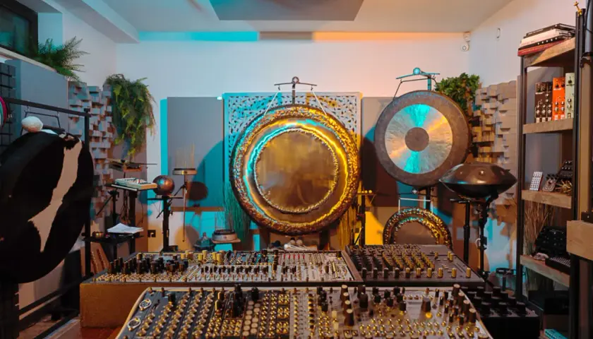 Instrumenty elektroniczne wczoraj i dziś - ewolucja brzmienia