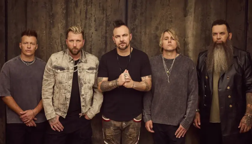 Zespół Three Days Grace na zdjęciu promocyjnym. Gotowi na kolejne koncerty!
