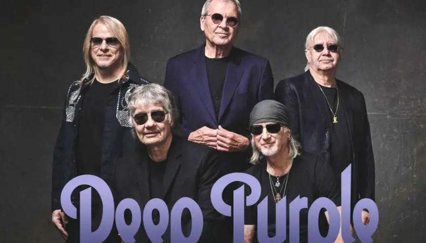 Skład Deep Purple: Ian Gillan, Roger Glover, Ian Paice, Simon McBride i Don Airey pozują do zdjęcia.