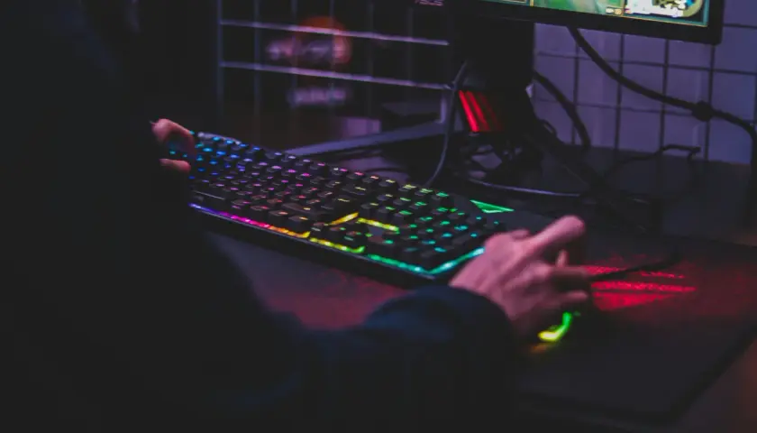 Psychologia w grach: dlaczego gramy i jak gry nas zmieniają?