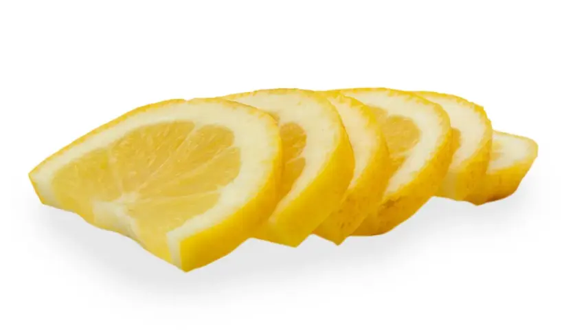 Skivor av citron, perfekta för att bleka håret med citron eller för att ge smak åt mat och dryck.