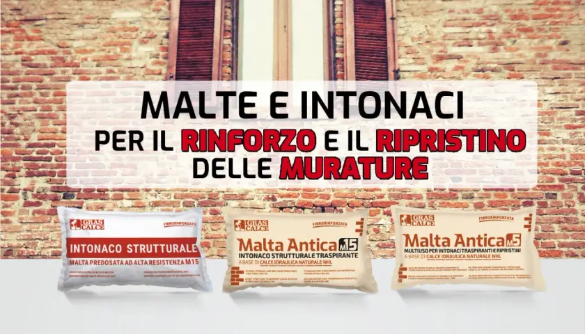 Tre sacchi di malta per il restauro di murature. La composizione di questi prodotti è ideale per rinforzare e ripristinare edifici storici.