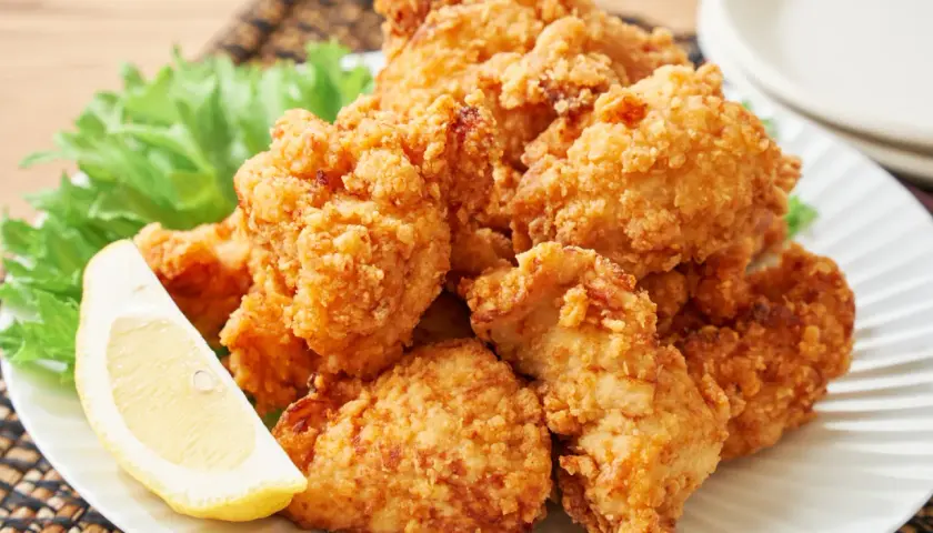 Domowy kurczak jak z KFC: Sekretny przepis na chrupkość i soczystość