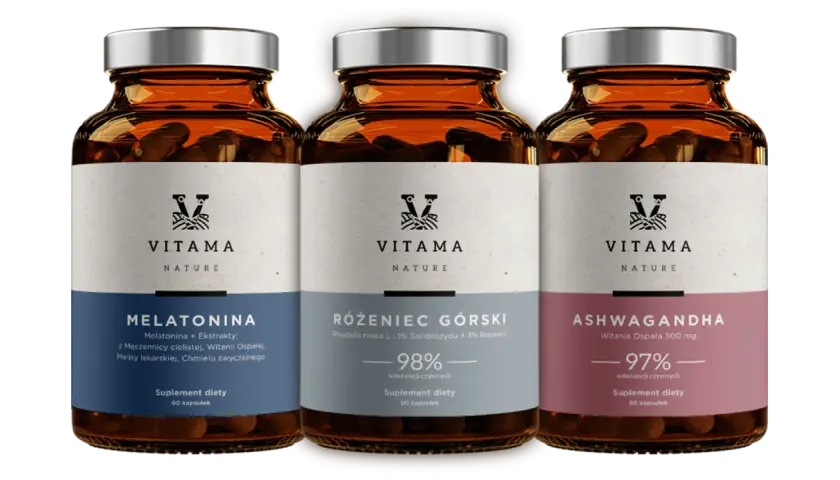Trzy butelki suplementów diety Vitama: Melatonina, Różeniec Górski i Ashwagandha. Melatonina wspiera sen.