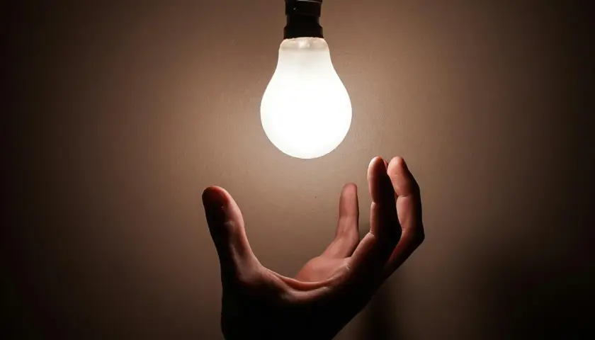 Czy kościół płaci za prąd? Odkryj ukryte koszty energii elektrycznej