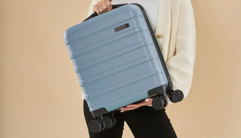 Bagage cabine Transavia : Évitez les frais, voyagez zen (Guide 2024)