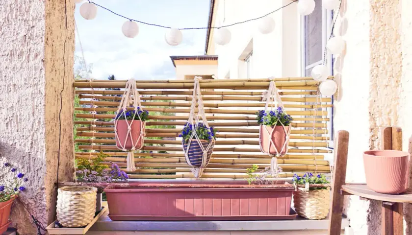 Inwestuj w balkon DIY: 10 kreatywnych pomysłów na metamorfozę
