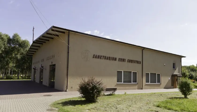 Sanktuarium Krwi Chrystusa: Historia, Relikwie i Duchowe Praktyki